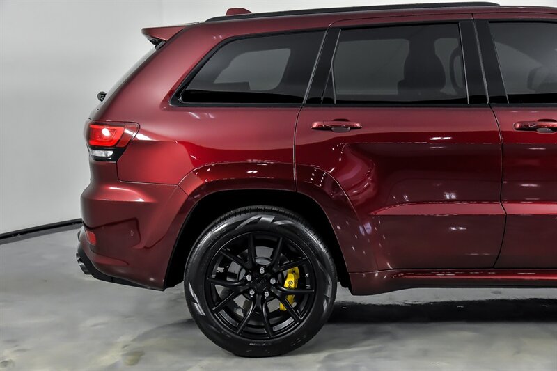 Vehicle image 8 of 46