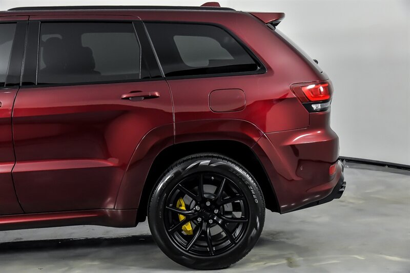 Vehicle image 6 of 46