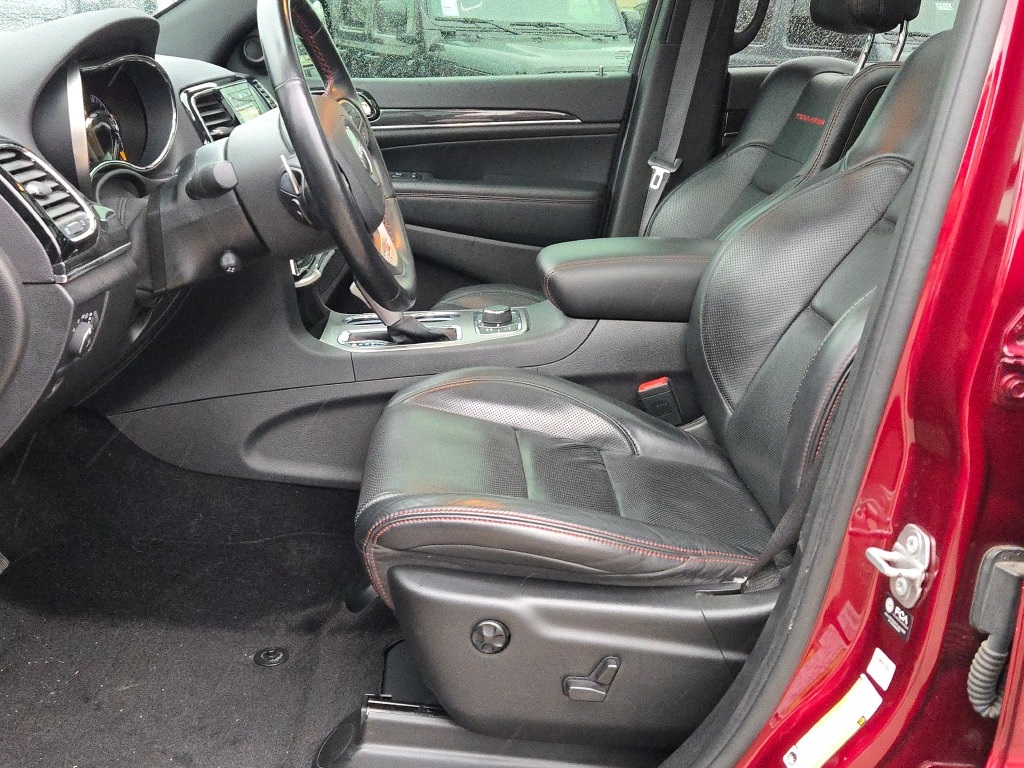 Vehicle image 23 of 37