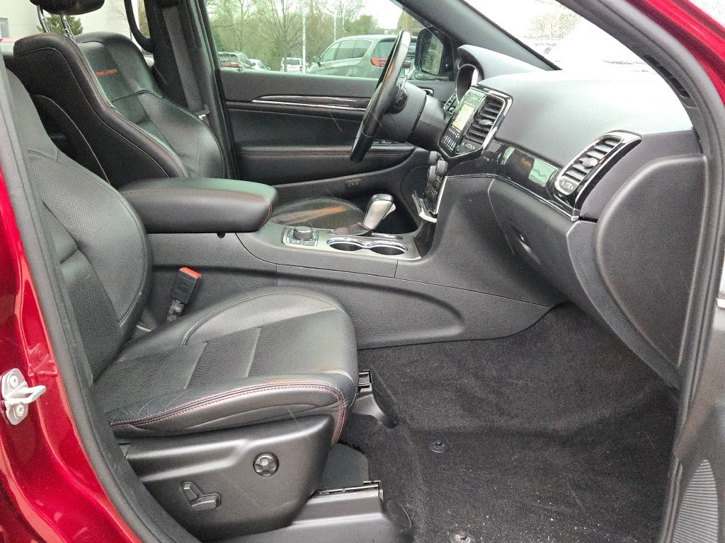 Vehicle image 9 of 37