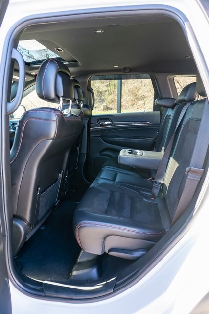 Vehicle image 11 of 33