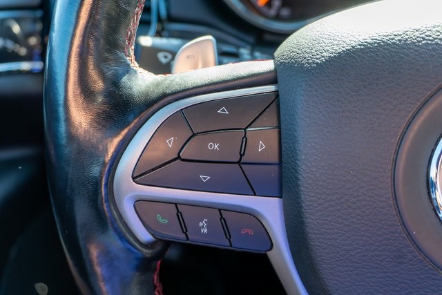 Vehicle image 23 of 33