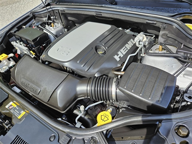 Vehicle image 19 of 33