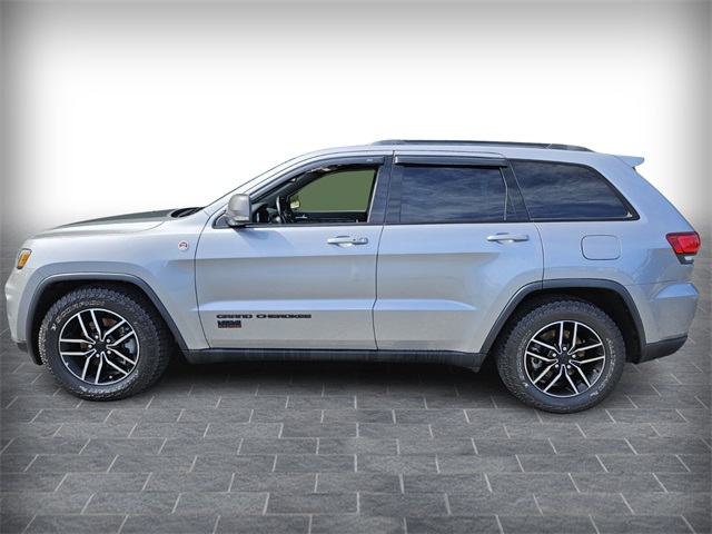Vehicle image 7 of 33
