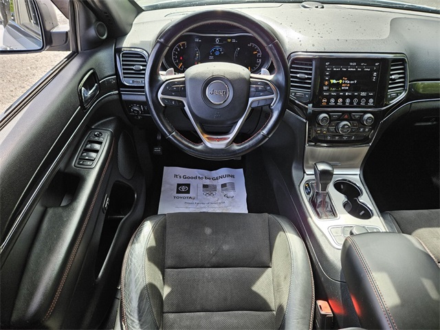 Vehicle image 11 of 33