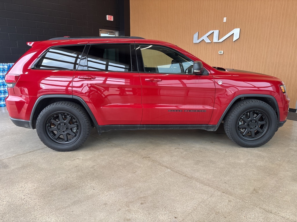 Vehicle image 5 of 26
