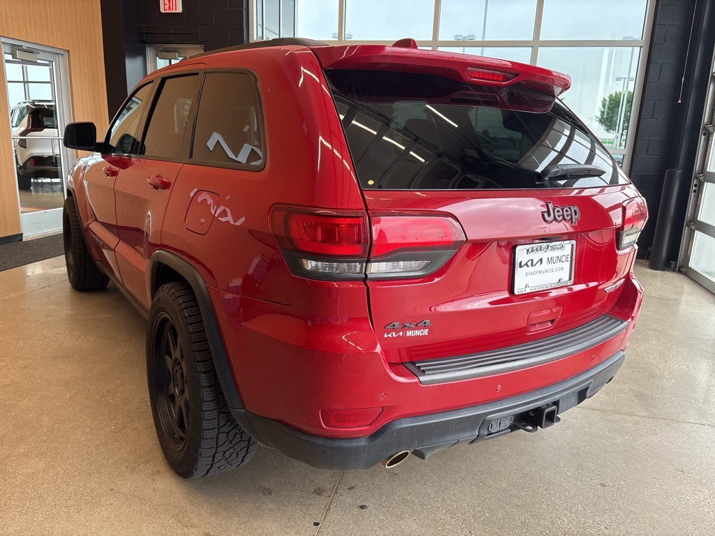 Vehicle image 12 of 26