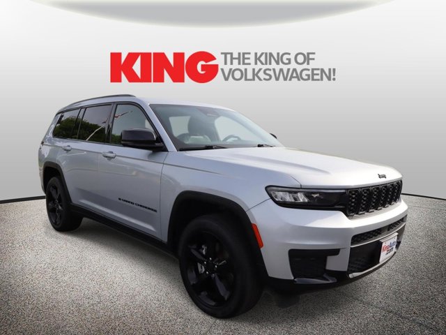 2021 Jeep Grand Cherokee L Altitude Image 2 of 29