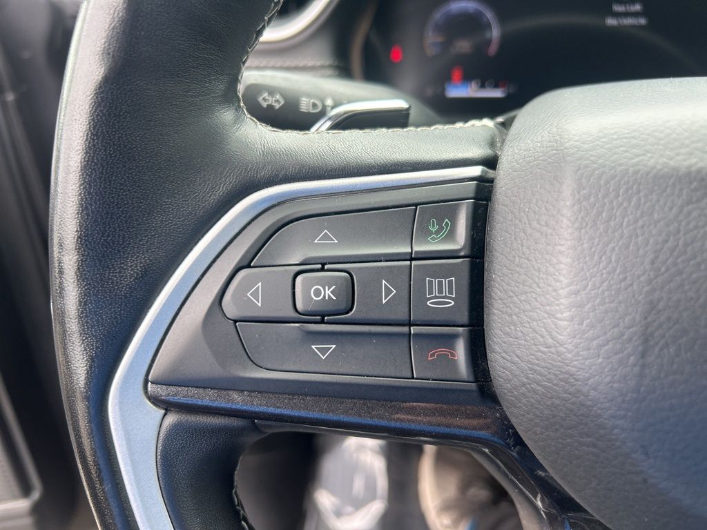 Vehicle image 45 of 47