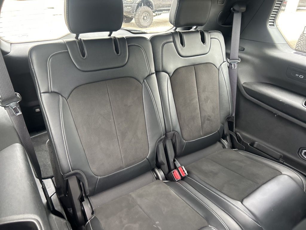 Vehicle image 28 of 47