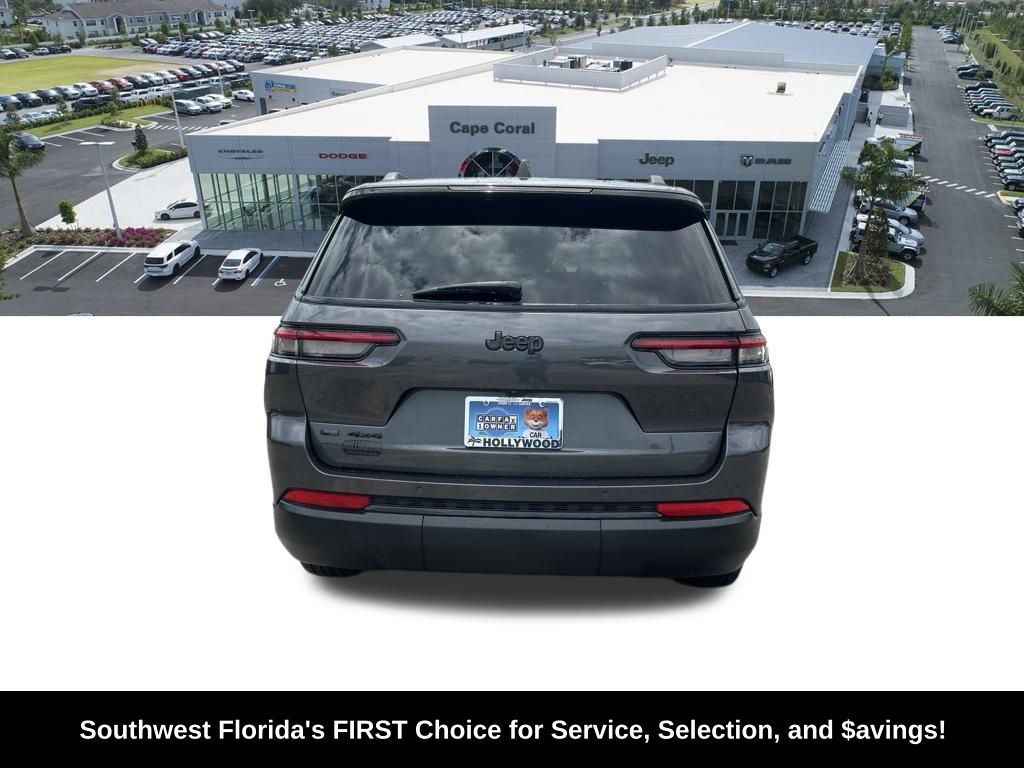 Vehicle image 6 of 47
