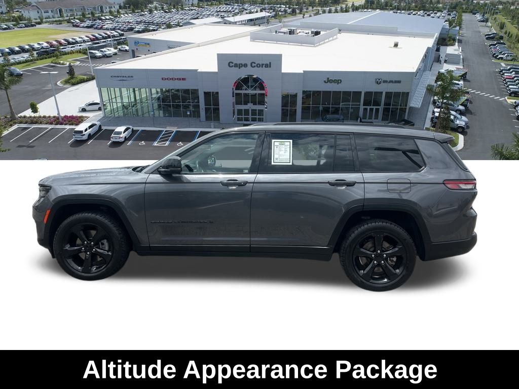 Vehicle image 8 of 47