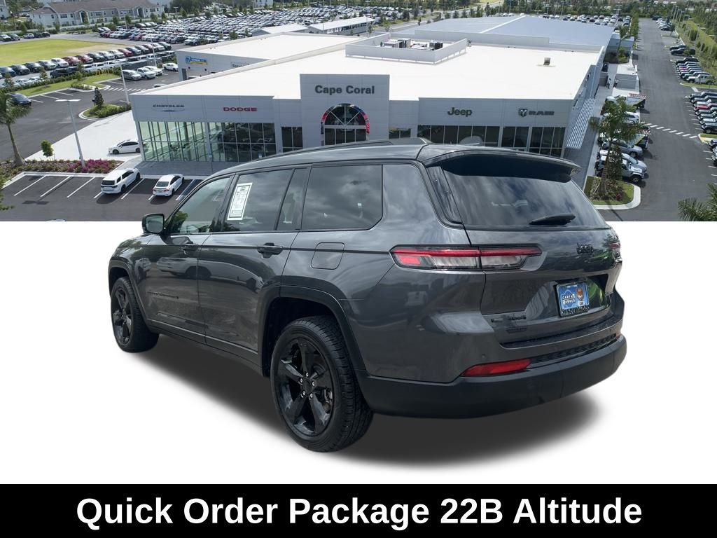 Vehicle image 7 of 47