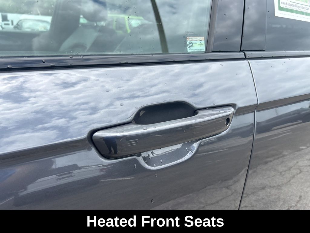 Vehicle image 20 of 47