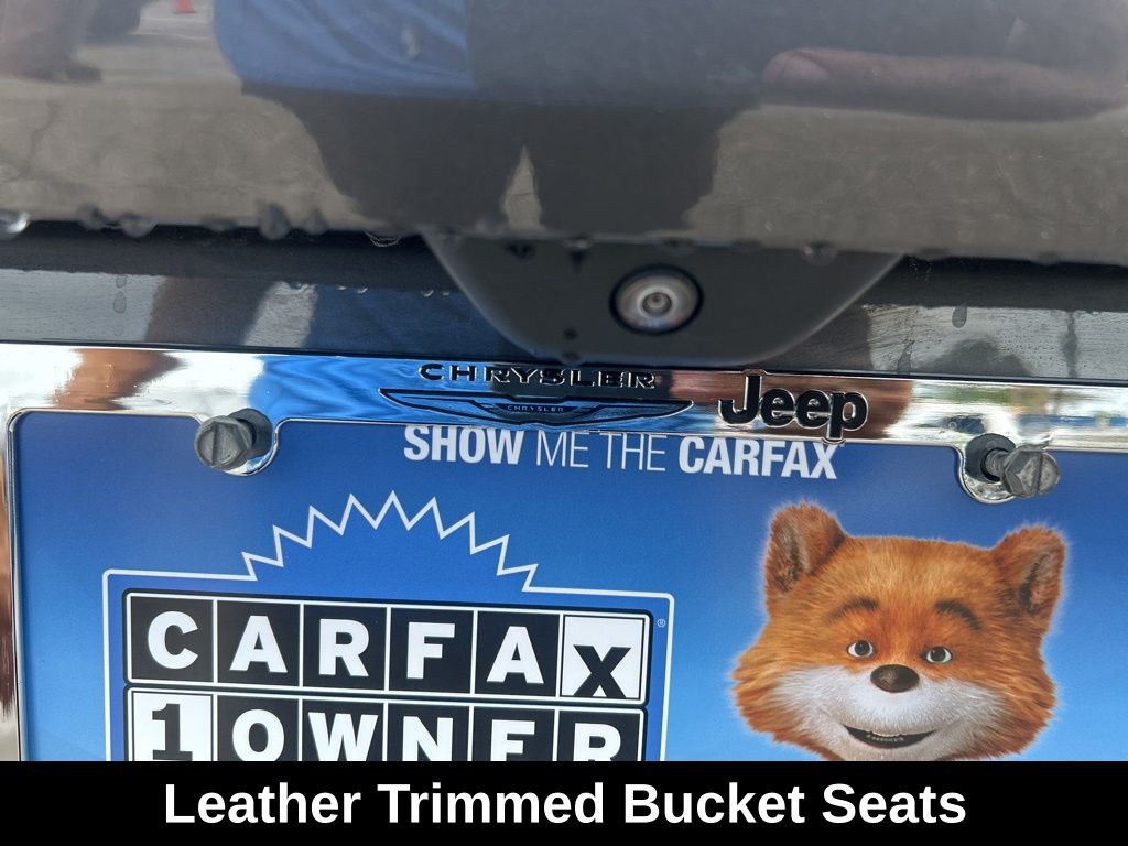 Vehicle image 21 of 47