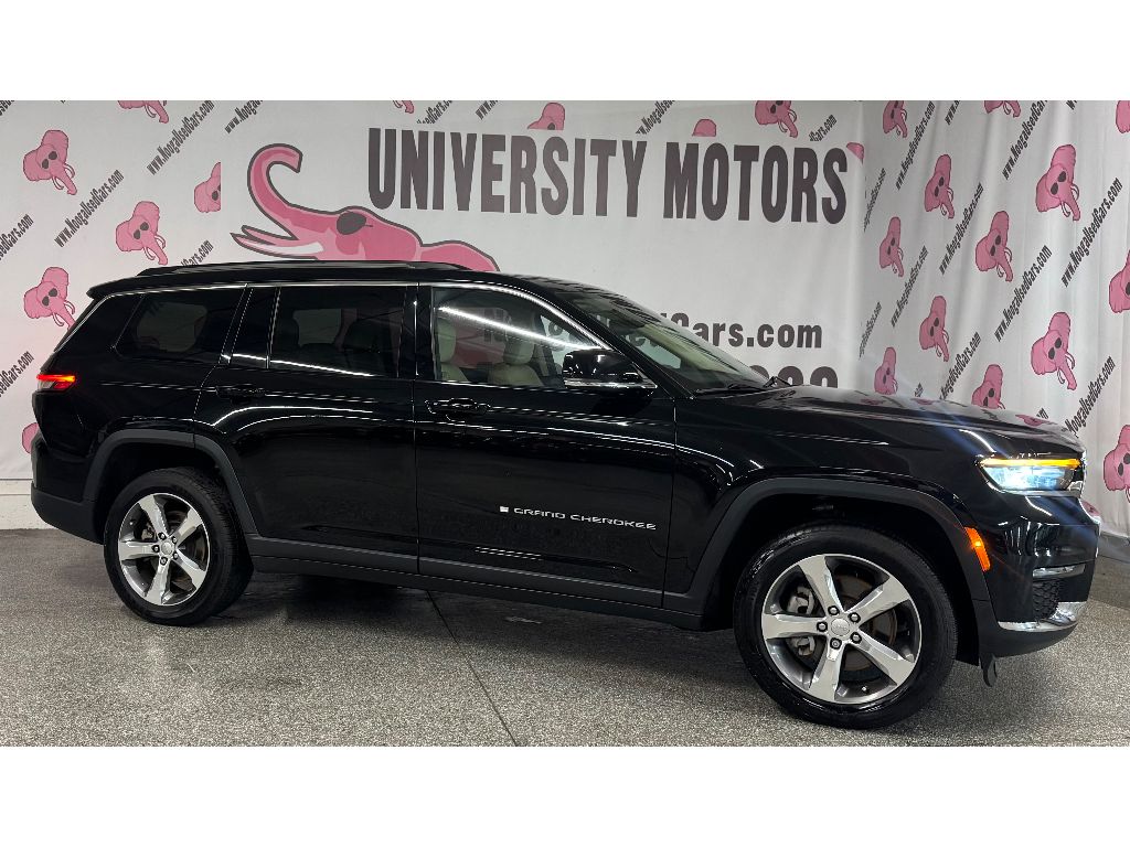 Vehicle image 3 of 33