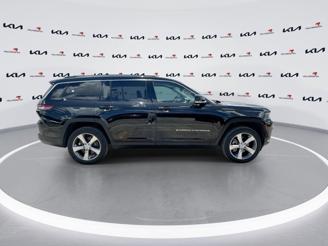 Vehicle image 5 of 30