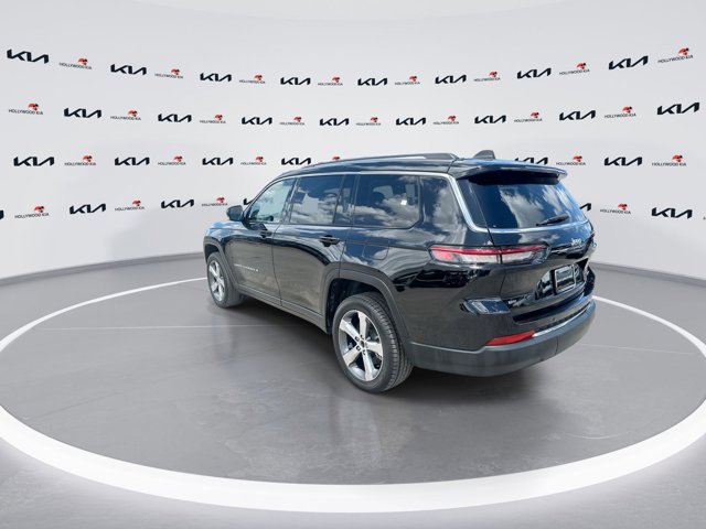Vehicle image 9 of 30