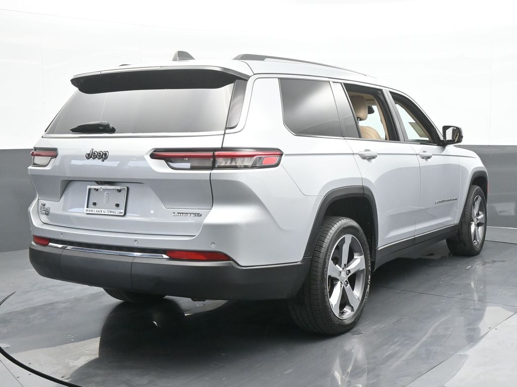 Vehicle image 17 of 78