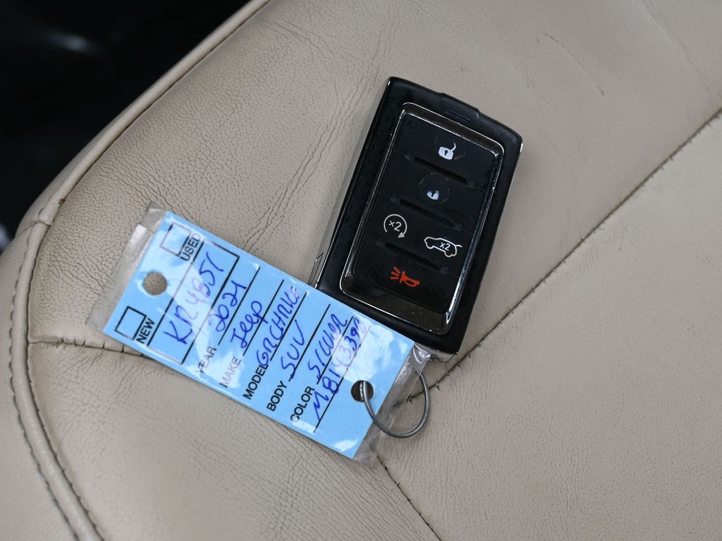 Vehicle image 46 of 78