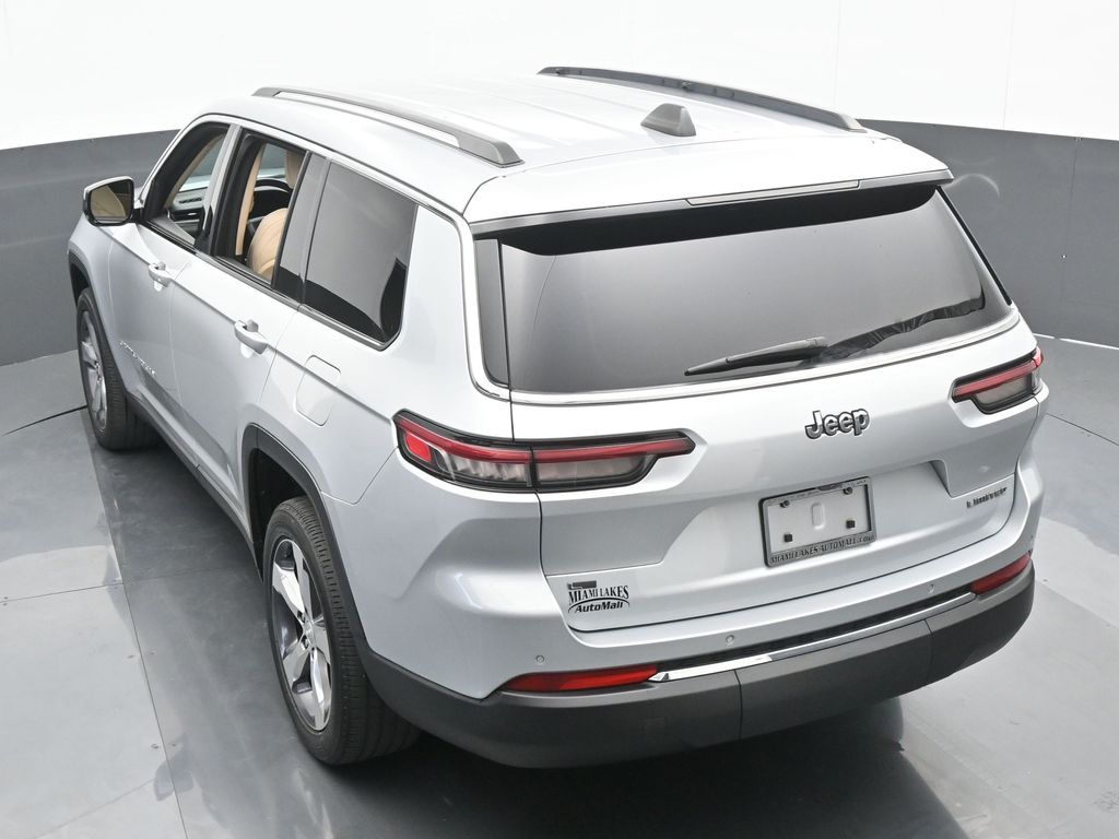 Vehicle image 28 of 78