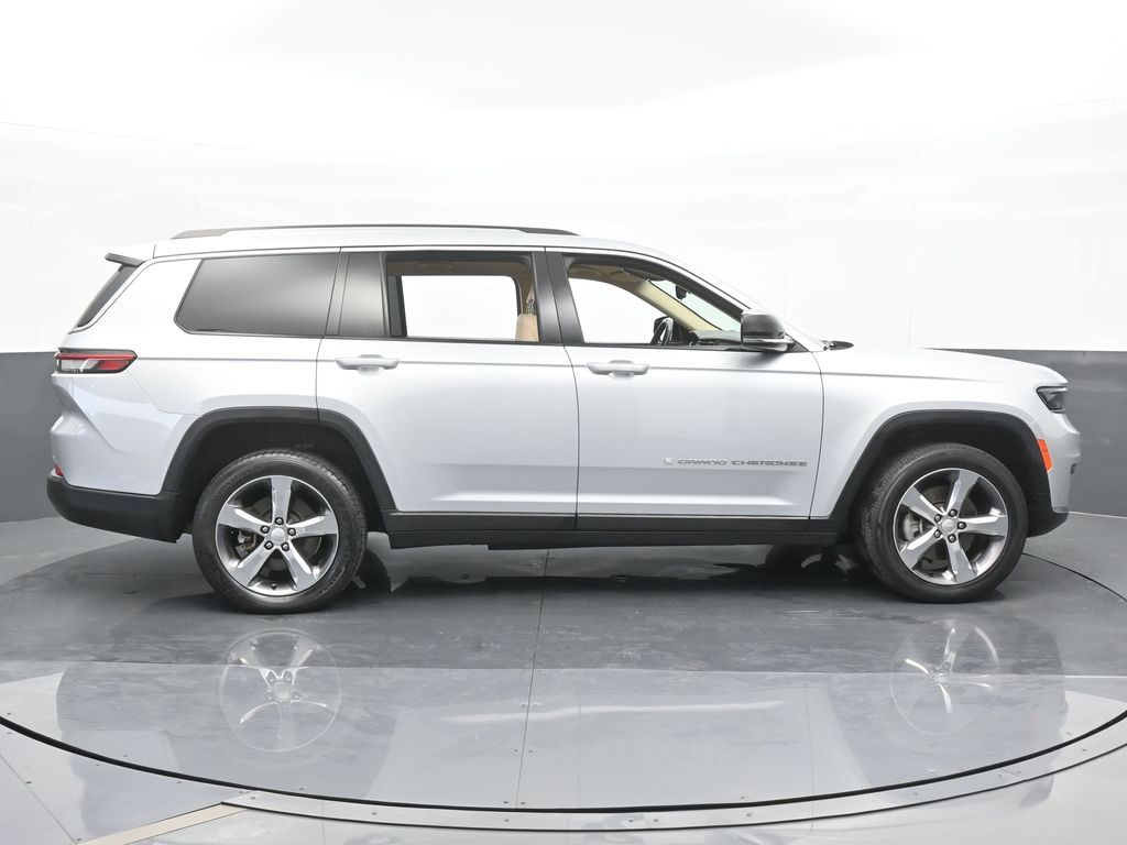 Vehicle image 11 of 78