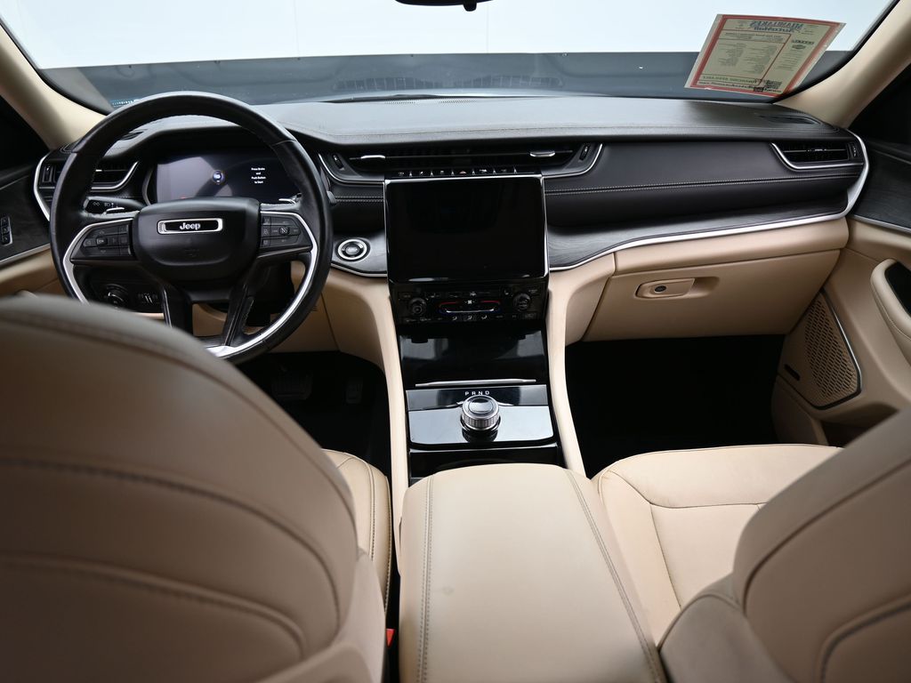 Vehicle image 65 of 78
