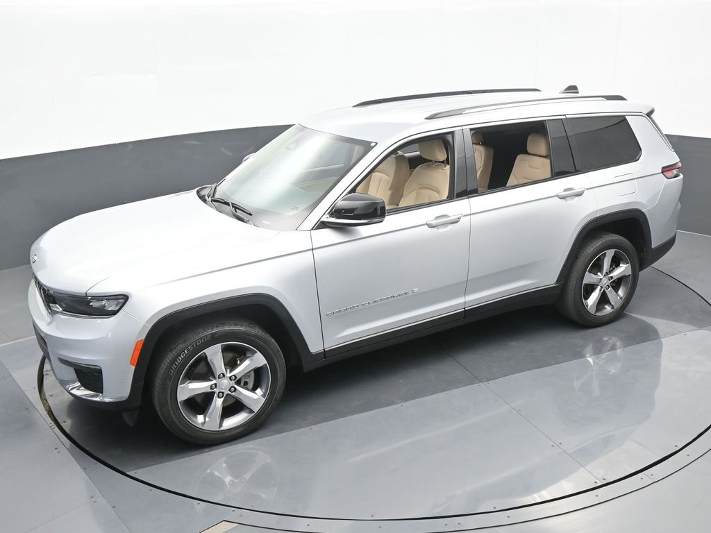 Vehicle image 4 of 78