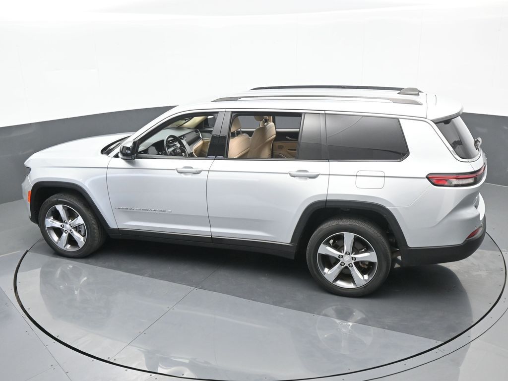 Vehicle image 26 of 78