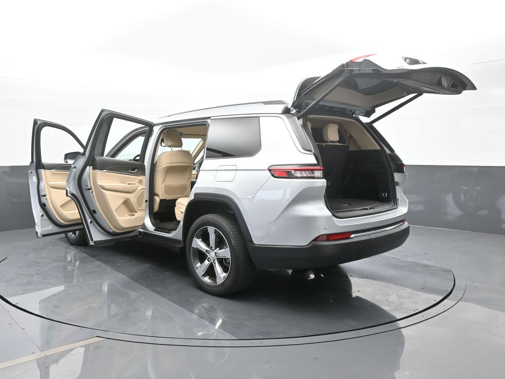 Vehicle image 30 of 78