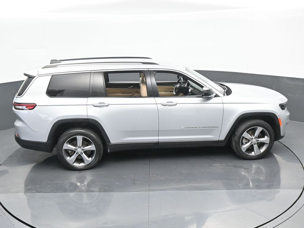 Vehicle image 13 of 78