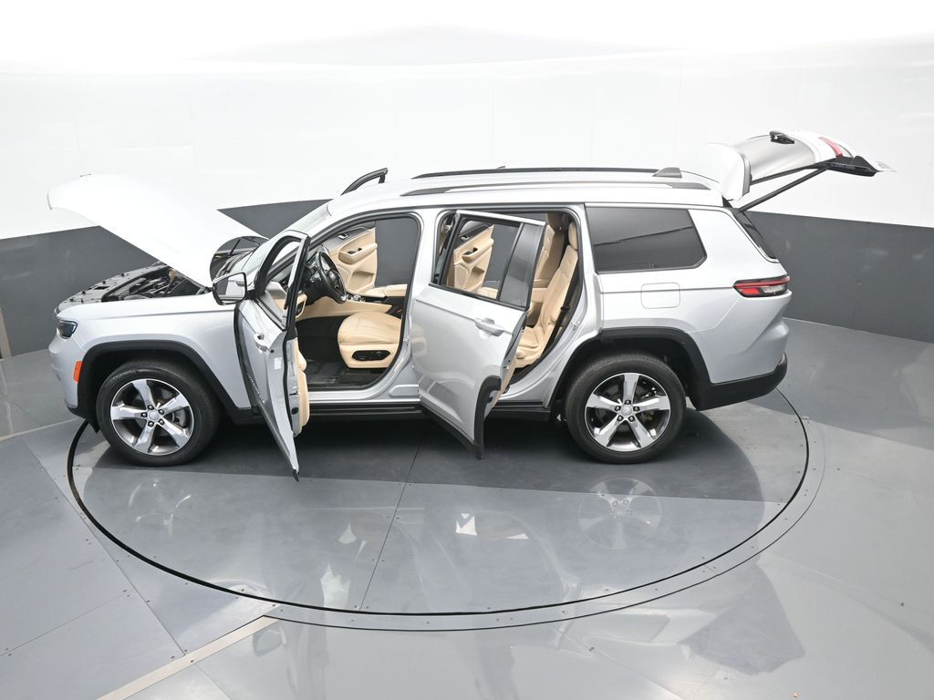 Vehicle image 31 of 78