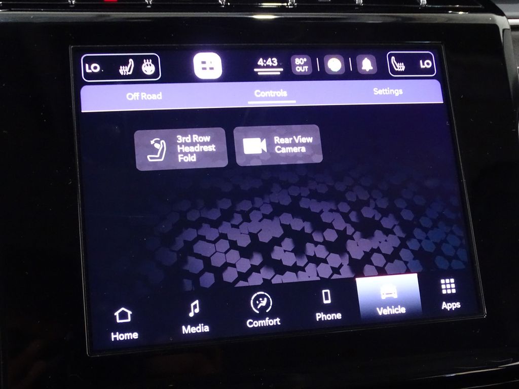 Vehicle image 33 of 43