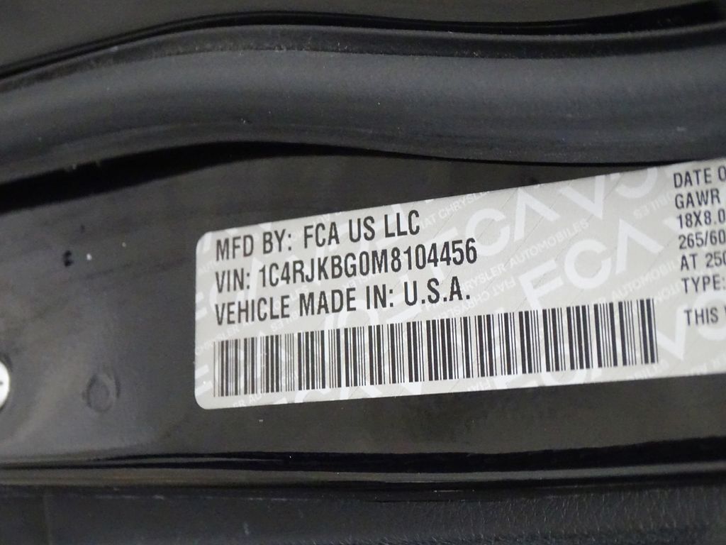 Vehicle image 19 of 43