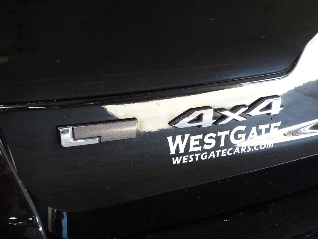 Vehicle image 41 of 43