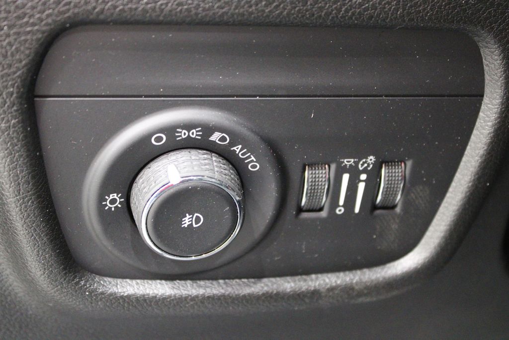 Vehicle image 49 of 53