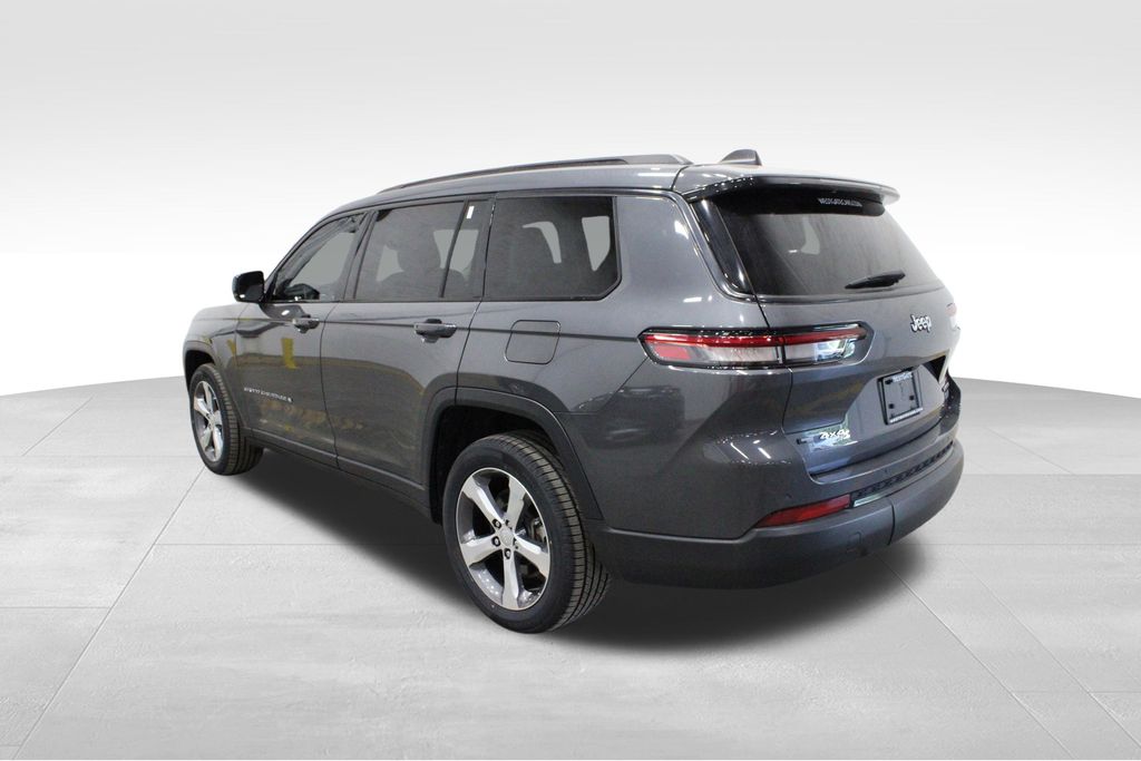 Vehicle image 6 of 53