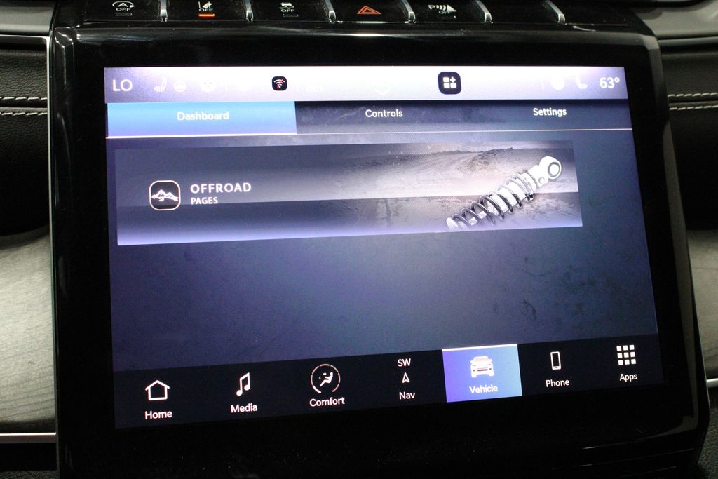 Vehicle image 21 of 53