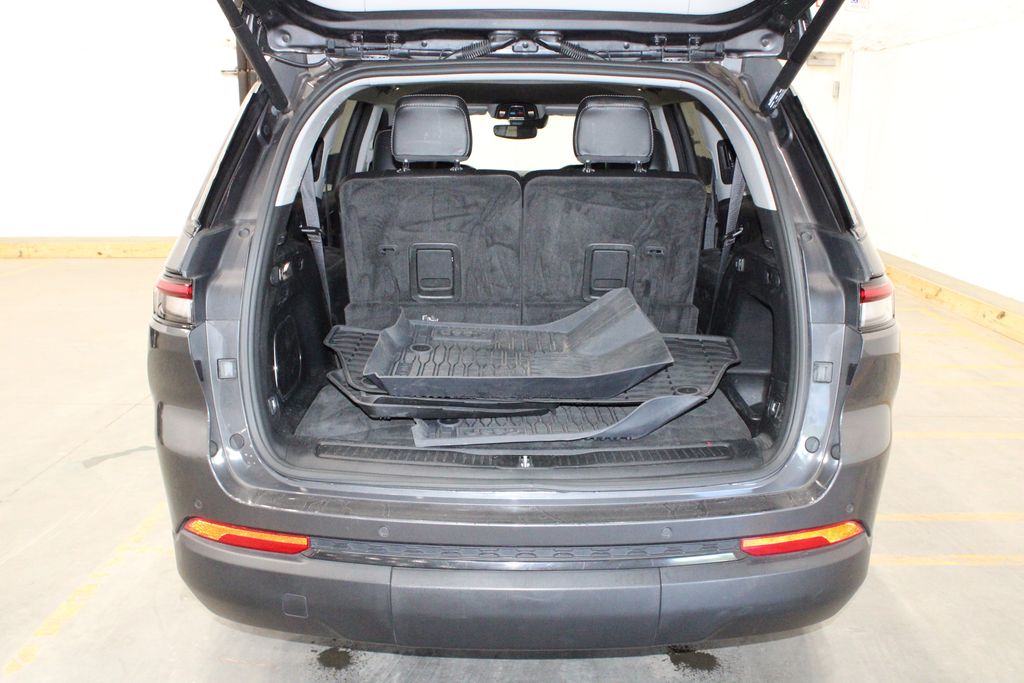 Vehicle image 9 of 53