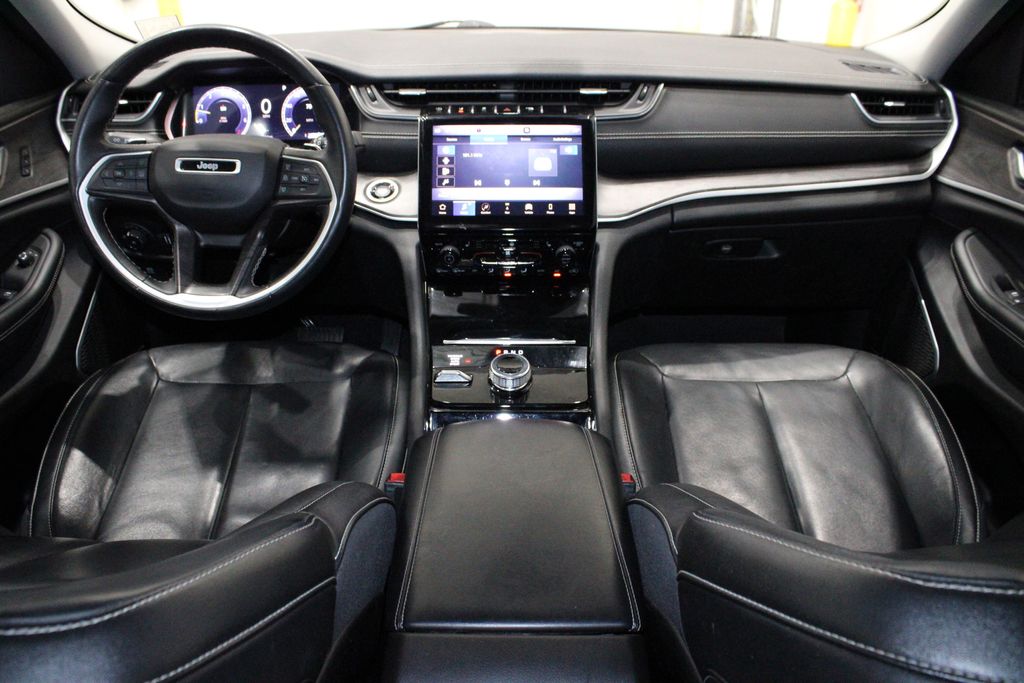 Vehicle image 15 of 53