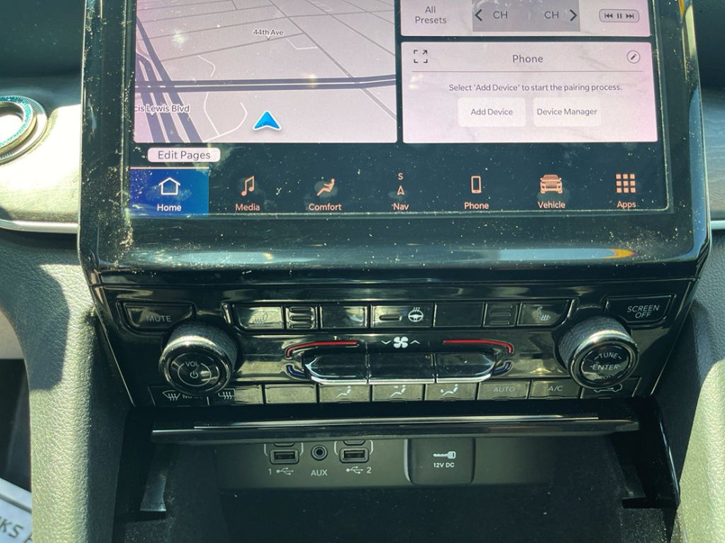 Vehicle image 19 of 29