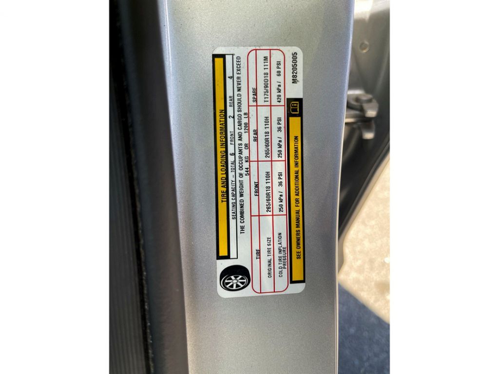 Vehicle image 22 of 29