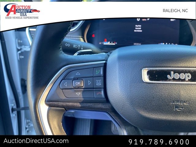 Vehicle image 26 of 34