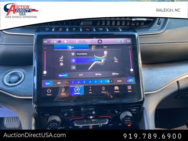 Vehicle image 16 of 34