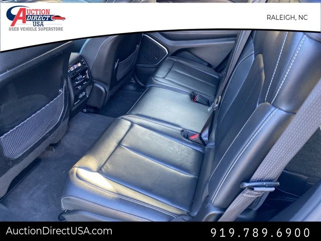 Vehicle image 29 of 34