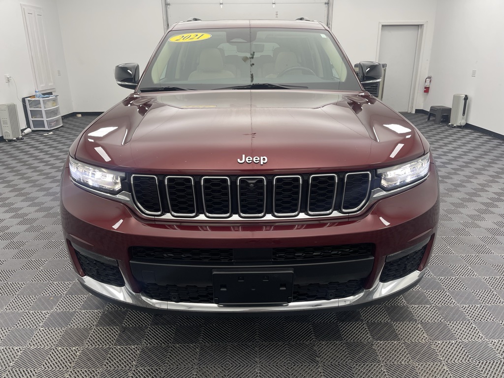 Vehicle image 2 of 39