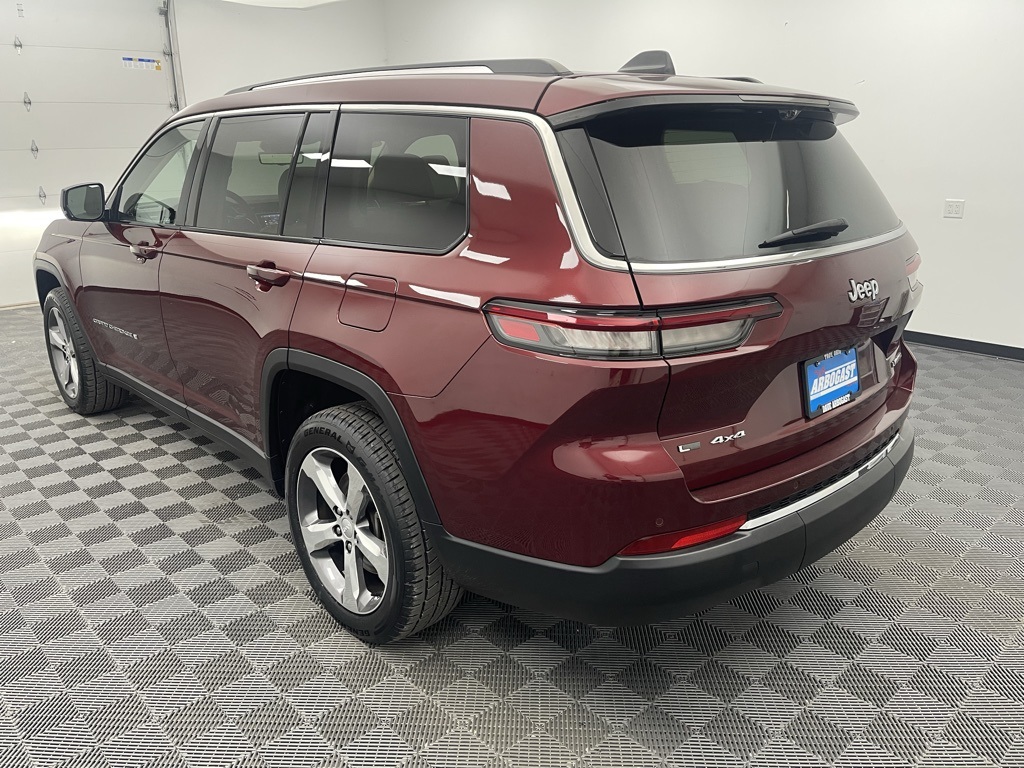 Vehicle image 7 of 39