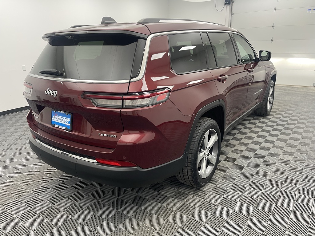 Vehicle image 5 of 39