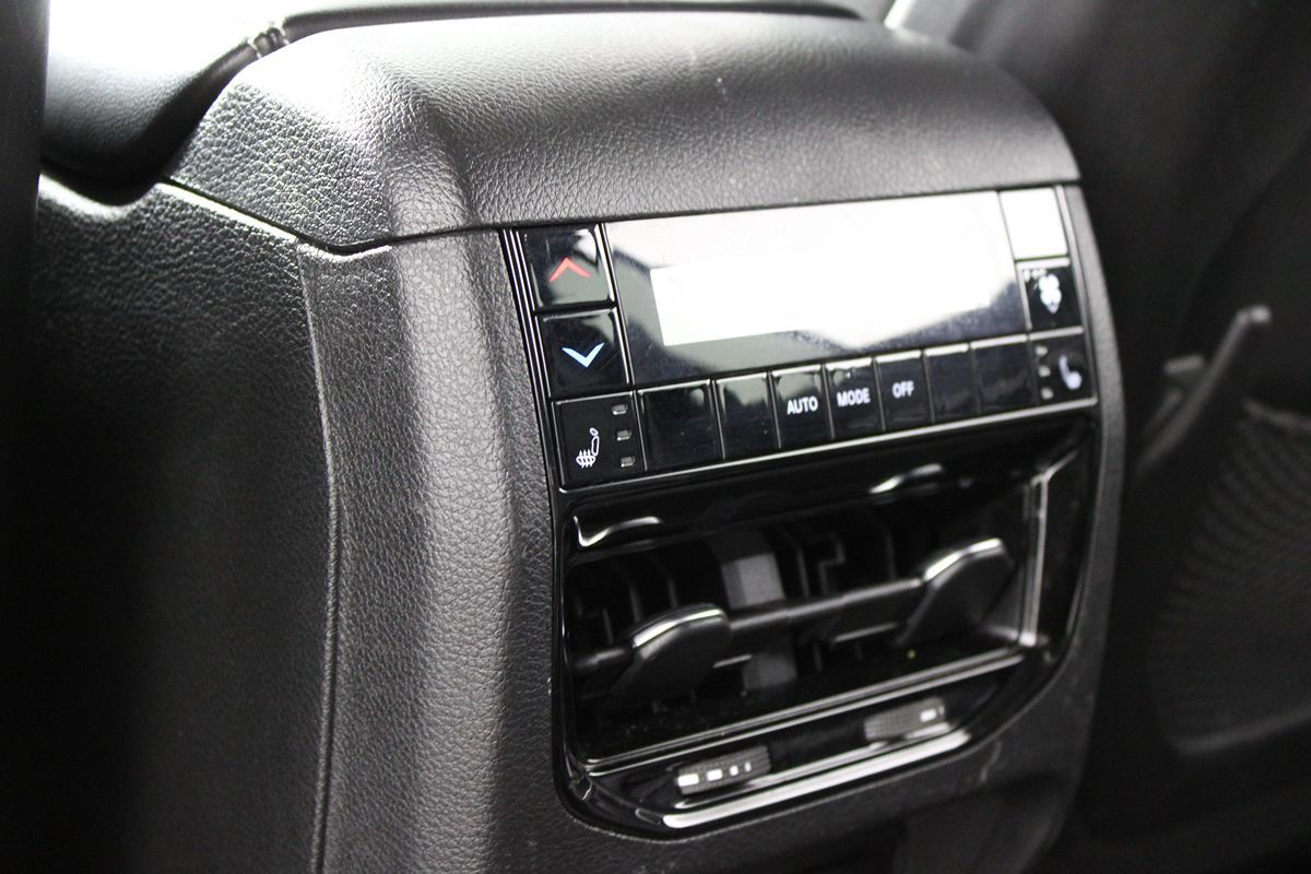 2021 Jeep Grand Cherokee L Limited Image 38 of 43