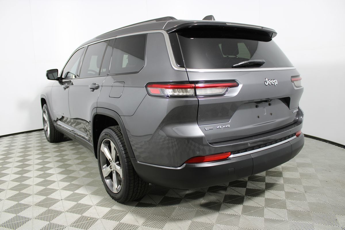 2021 Jeep Grand Cherokee L Limited Image 10 of 43